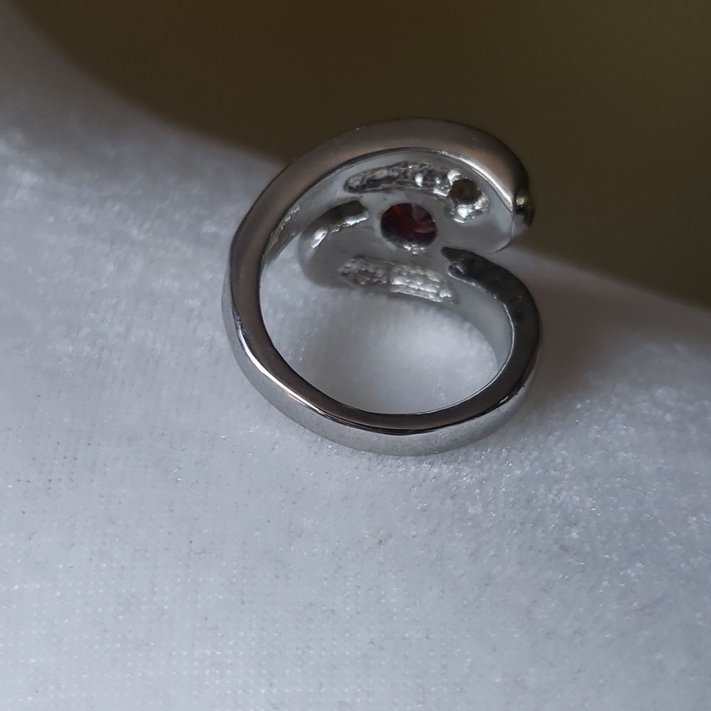 Ring - Picture 4 of 4